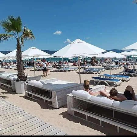 Rainbow 2 Complex شقة