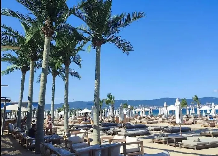 Rainbow 2 Complex Lejlighed